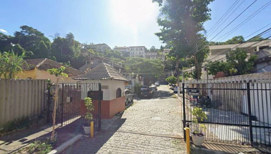 Casa em Pechincha com 288m² construídos e 300m² de terreno