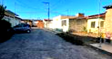 Casa 2 quartos com área construída de 36,74 m² e terreno de 109,5 m²