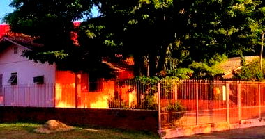 Casa aconchegante com 3 quartos, 2 banheiros e 116 m² construída, ocupada