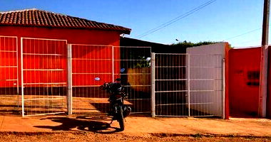 Casa aconchegante com 2 quartos e 1 banheiro, área construída 54.68m², ocupada