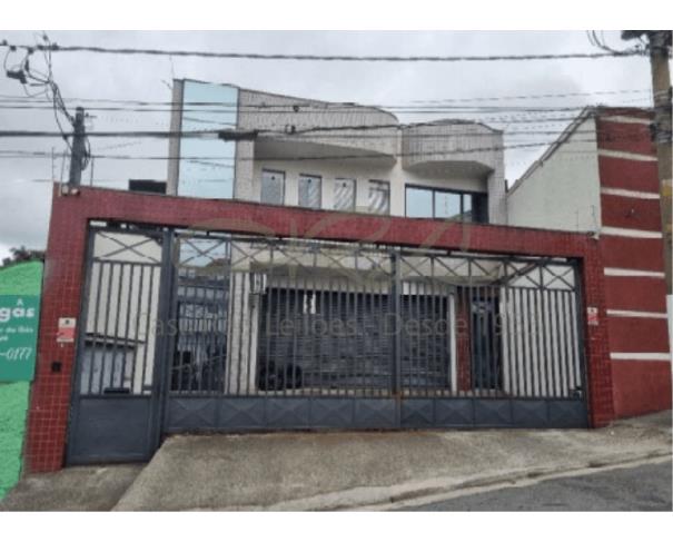 Imóvel Comercial com 416m², 3+ vagas