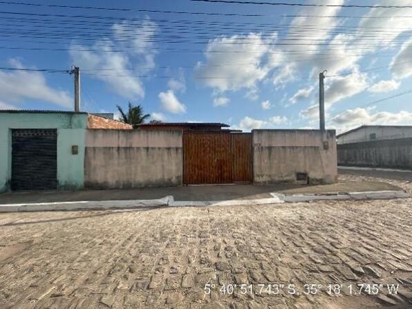 Casa com 2 quartos, 1 banheiro, 61m² construída, 1 vaga