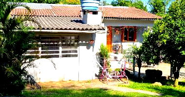 Casa com 2 quartos, 0 banheiro e 30m² de área privativa