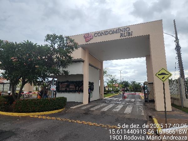 Casa com 3 quartos, 2 banheiros e 2 vagas de garagem em Várzea Grande/MT