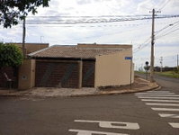 Casa com 4 quartos e 3 banheiros em Votuporanga/SP
