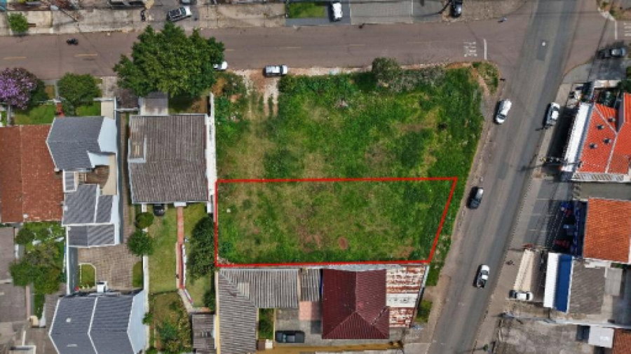 Terreno urbano 15x44m em Curitiba/PR - Lance parcelado
