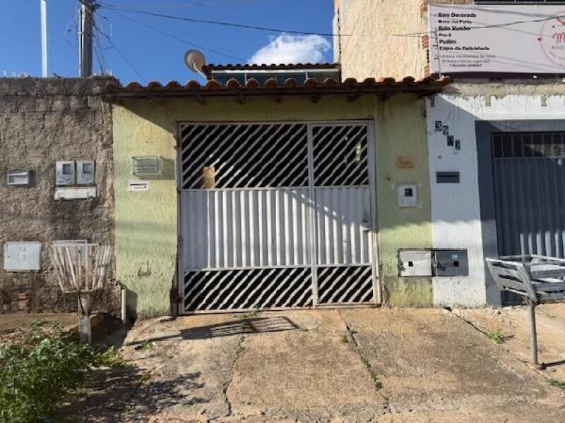 Casa com 2 quartos em Valparaíso de Goiás