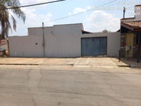 Casa com 2 Quartos e 1 Vaga em Guapo