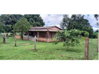 Sítio com 44,7896ha, casa mista e curral
