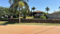 Casa em Condomínio com 4 Quartos e 3 Banheiros