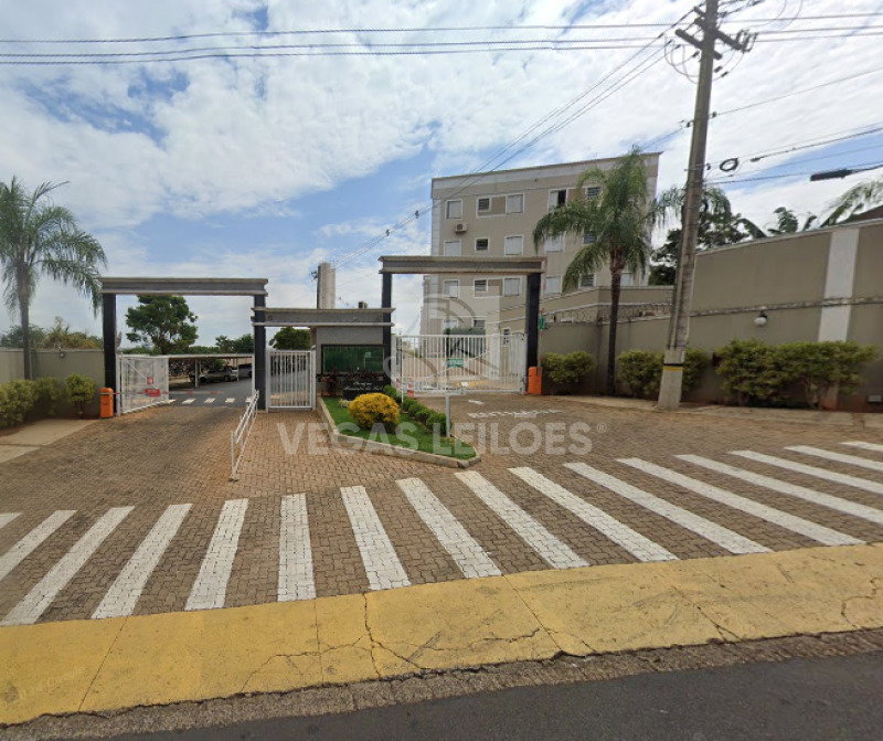 Apartamento com Direitos em Leilão - 46m²
