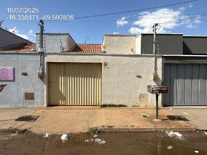 Casa com 2 quartos em Inhumas/GO