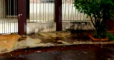 Casa com 2 quartos em Rolândia/PR