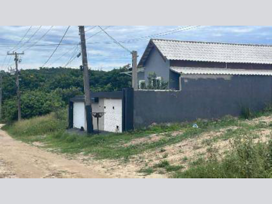 Casa com 3 quartos, 165,74 m² construídos, ocupada