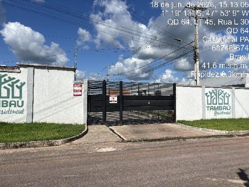 Casa com 2 Quartos e 1 Vaga em Condomínio