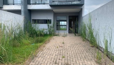 Casa Duplex em Condomínio com 3 Quartos e 127 m²