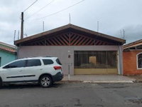 Casa aconchegante com 3 quartos, 2 banheiros e 141,53 m² construída, ocupada