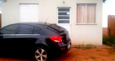 Casa com 2 Quartos e Área Privativa em Passos/MG