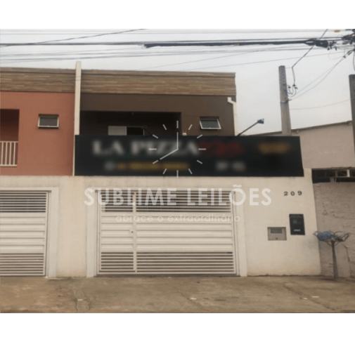 Terreno com Construção de 150m² e 3 Dormitórios em Sumaré