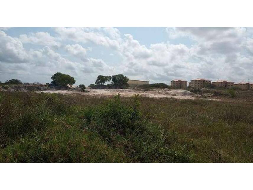 Terreno Amplo em Camaçari - Espaço Alfa
