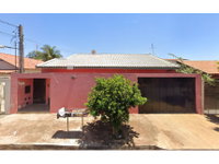Casa em leilão com 4 quartos e 212m² de área construída