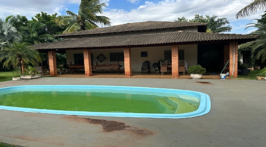Imóvel com 8.000m² e residência de 205m² em Assaí/PR