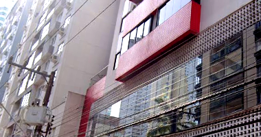 Box-garagem 09 com 1 vaga, área privativa 10m², desocupado