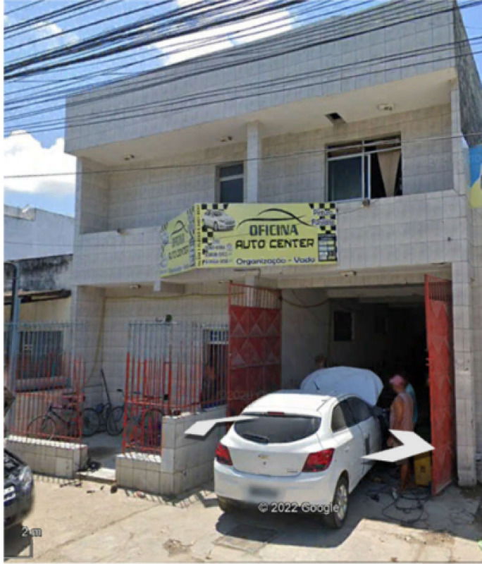Casa de sítio com oficina, 4 salas, banheiro e varanda