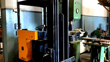 Empilhadeira Retrátil Talog ETV 18G115 Ano 1998