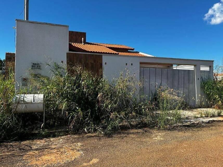 Casa Ocupada com 1 Vaga e 138 m² em Firminópolis