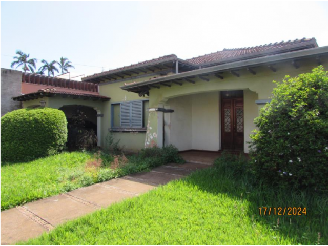 Casa com 231,78m² em terreno de 434m² - Jardinópolis/SP