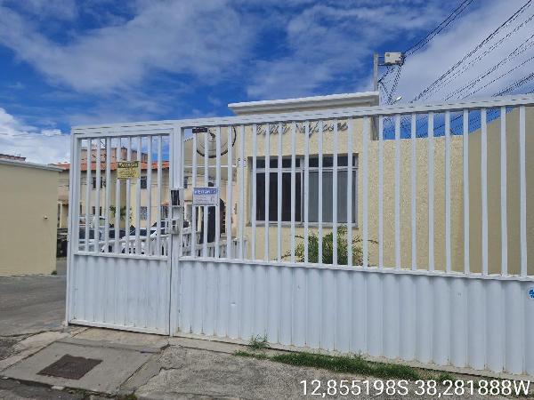 Apartamento com 2 quartos e vaga de garagem