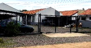Casa com 2 quartos, 1 banheiro, 1 vaga e 41,46 m² construída