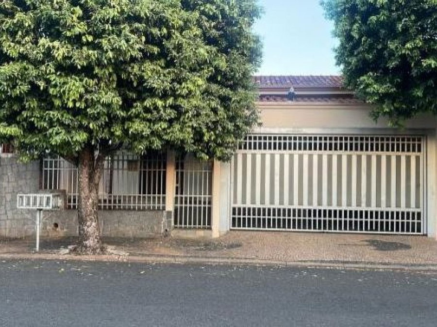 Casa com 178 m², 3 quartos, 2 banheiros, ocupada