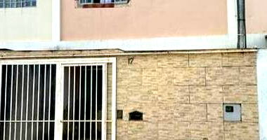 Casa em Sabará com 78m² privativos e terreno de 101m²