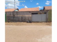 Casa com 2 Quartos e Terreno de 180m² em Cocalzinho de Goiás