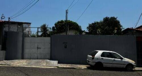Casa em Ilhotas, Teresina, PI com 2 Quartos e 2 Banheiros