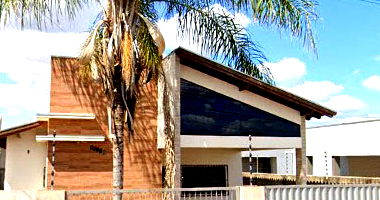 Casa com 3 quartos, 1 banheiro, 125,42 m² construída, ocupada