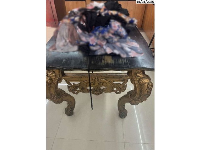 Conjunto de móveis e climatizador em bom estado