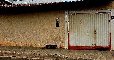 Casa com 3 quartos, 1 banheiro, 1 vaga, 100m² construída