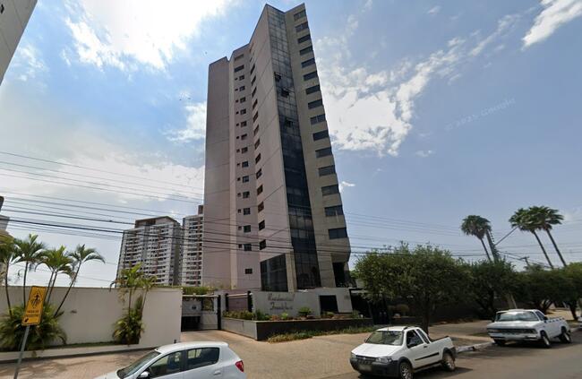 Apartamento com 267m², 2 quartos, 2 banheiros