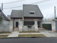 Sobrado com 5 quartos, 3 banheiros, área construída 430m²
