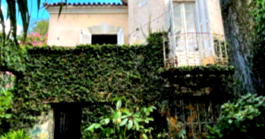 Casa com 3 quartos, 1 banheiro, 150m² construída, desocupada