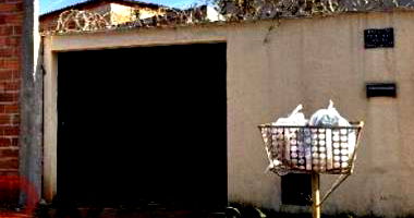 Casa em Goiânia com 2 quartos e 1 vaga