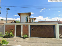 Casa com 177,09m², terreno 300m², 3 quartos, 2 banheiros, desocupada