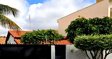 Terreno com prédio residencial 100m², 0 vagas, 0 banheiros, 0 quartos