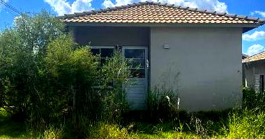 Casa 2 quartos, 1 banheiro, 43,85m² construída, desocupada