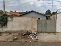 Casa com 3 quartos, 2 banheiros, área de 89 m², ocupada
