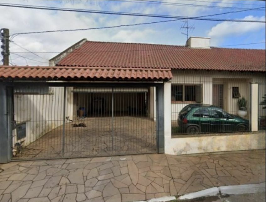Casa espaçosa com 2 lotes e 162m² em Canoas/RS