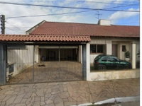 Casa espaçosa com 2 lotes e 162m² em Canoas/RS